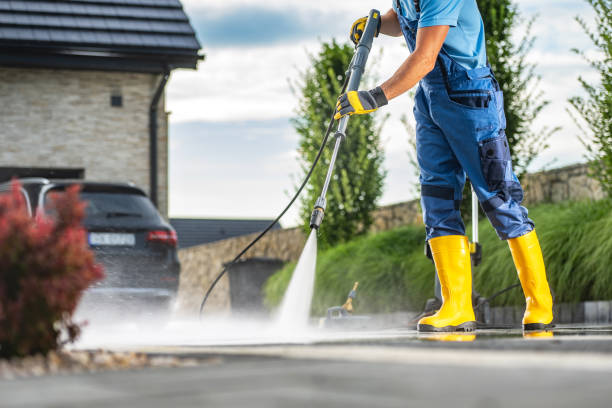 Best Parking Lot and Garage Cleaning  in Llington, MI